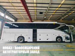 Автобус Golden Dragon XML 6129JR вместимостью 53 посадочных мест