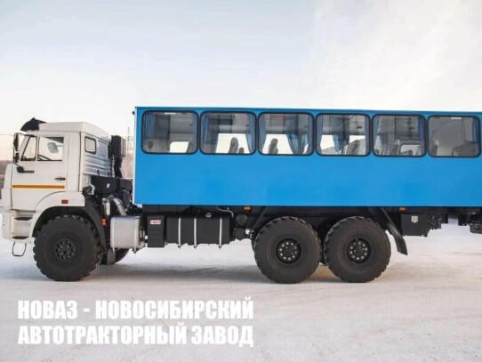 Вахтовый автобус вместимостью 28 мест на базе КАМАЗ 43118 модели 7399 (фото 1)