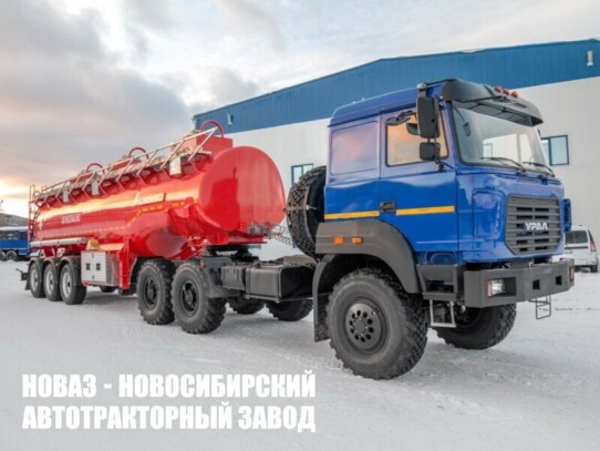 Автопоезд из седельного тягача Урал 44202-3511-82 и полуприцепа бензовоза модели 4327 (фото 1)