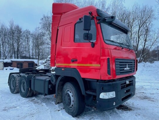 Седельный тягач МАЗ 643008-070-012 с нагрузкой на ССУ до 22,8 тонны (фото 1)
