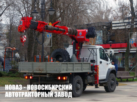 Бортовой автомобиль ГАЗ Садко NEXT C41A23 с манипулятором TAURUS 035A до 3,5 тонны с буром и люлькой (фото 1)